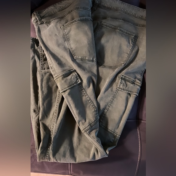 Old Navy Rockstar Jeans - Picture 2 of 4